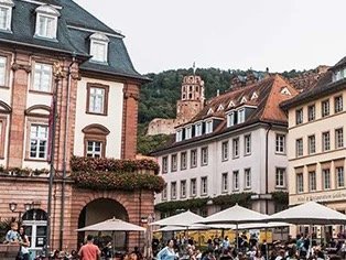 Häuser in der Innenstadt von Fröndenberg – Beispiel für zentrale Baugebiete oder Wohnen in stadtnaher Lage.